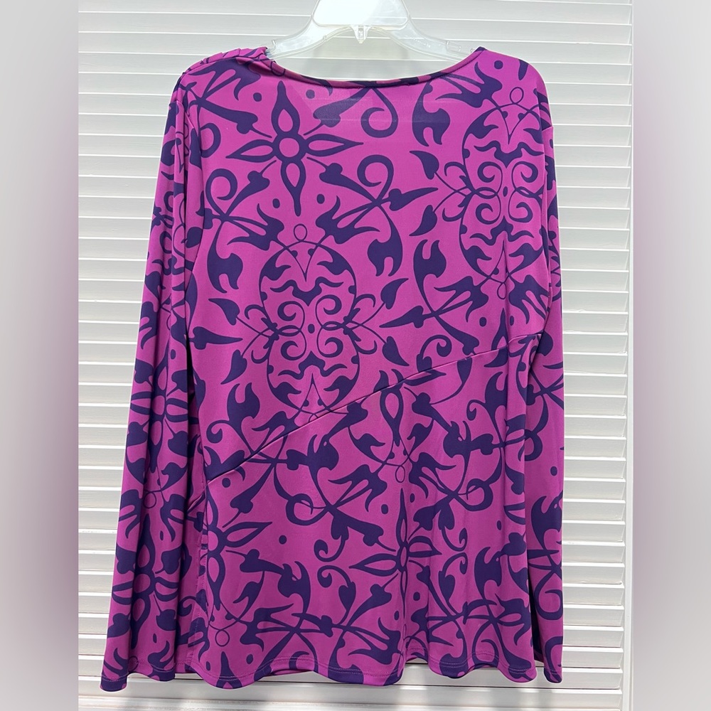 Pattern + purple = POSH! - Picture 2 of 3